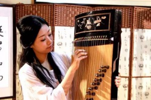 80后美女吴信行:卖“声”创业之路 与公益并行